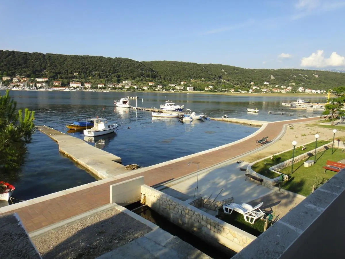 Apartments Vidas At Sea With Pier Supetarska Draga 0*,