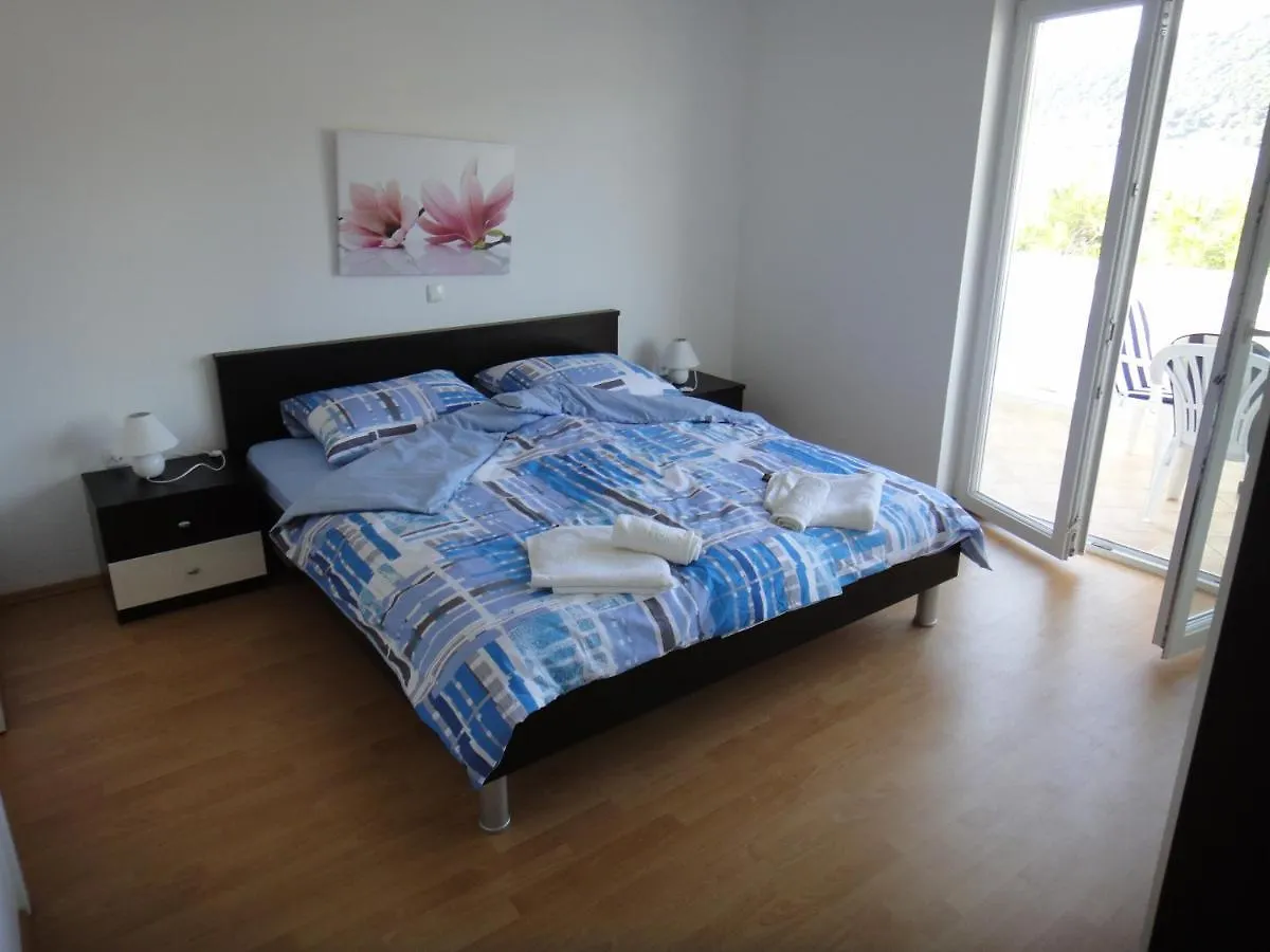 Apartments Vidas At Sea With Pier Supetarska Draga Croatia