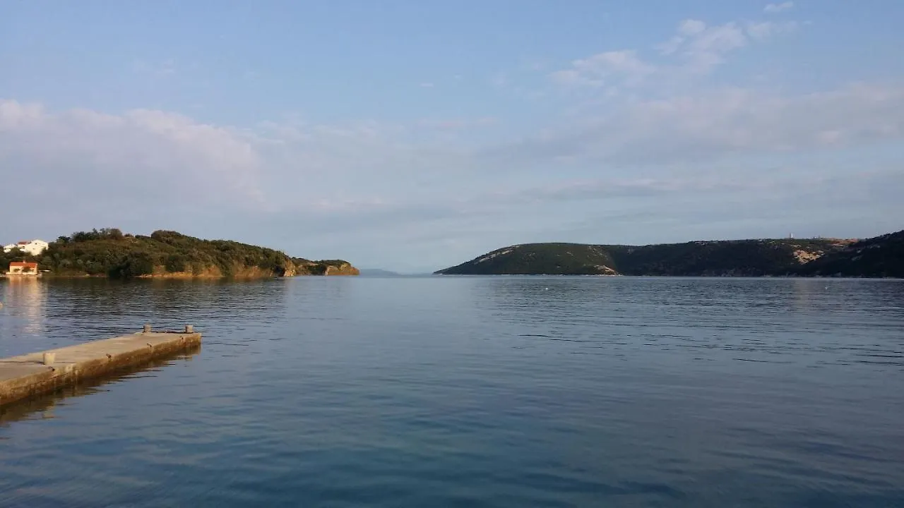 Apartments Vidas At Sea With Pier Supetarska Draga Croatia