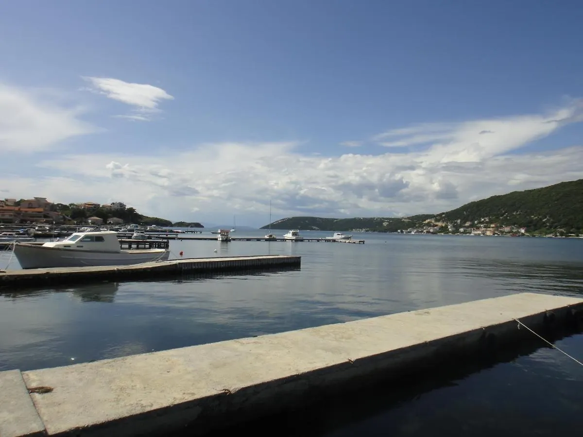 Apartments Vidas At Sea With Pier Supetarska Draga Croatia